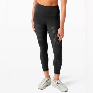 Lululemon $128  Rogue Renegade Super High Rise Tight 25" size 4